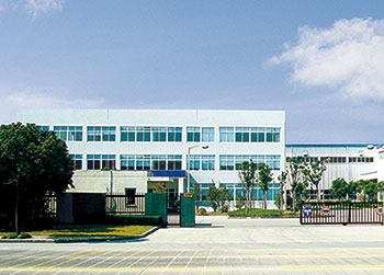 Numazu Plant, Assembly of extruders, SHANGHAI Shibaura Machine CO., LTD.
