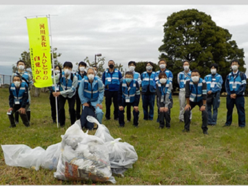 高座地区河川環境美化活動の様子